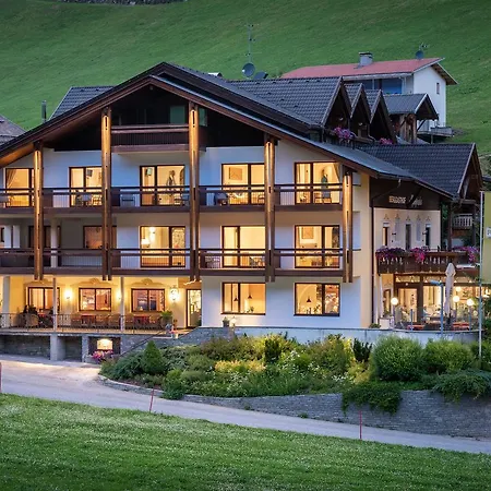 Alpenfrieden Hotel