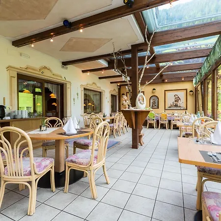 Alpenfrieden Hotel
