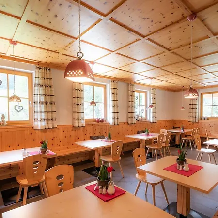 Hotel Alpenfrieden